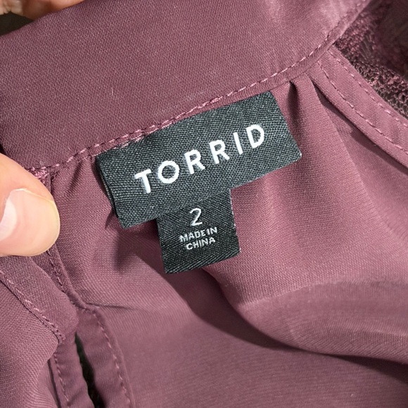 Torrid 2X Burgundy Sleeveless Lace Trim Blouse Top - Picture 8 of 11